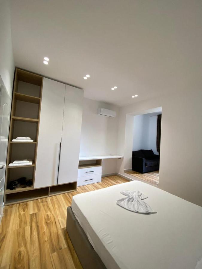 Luxury Apartments Blloku Tirana Exterior foto
