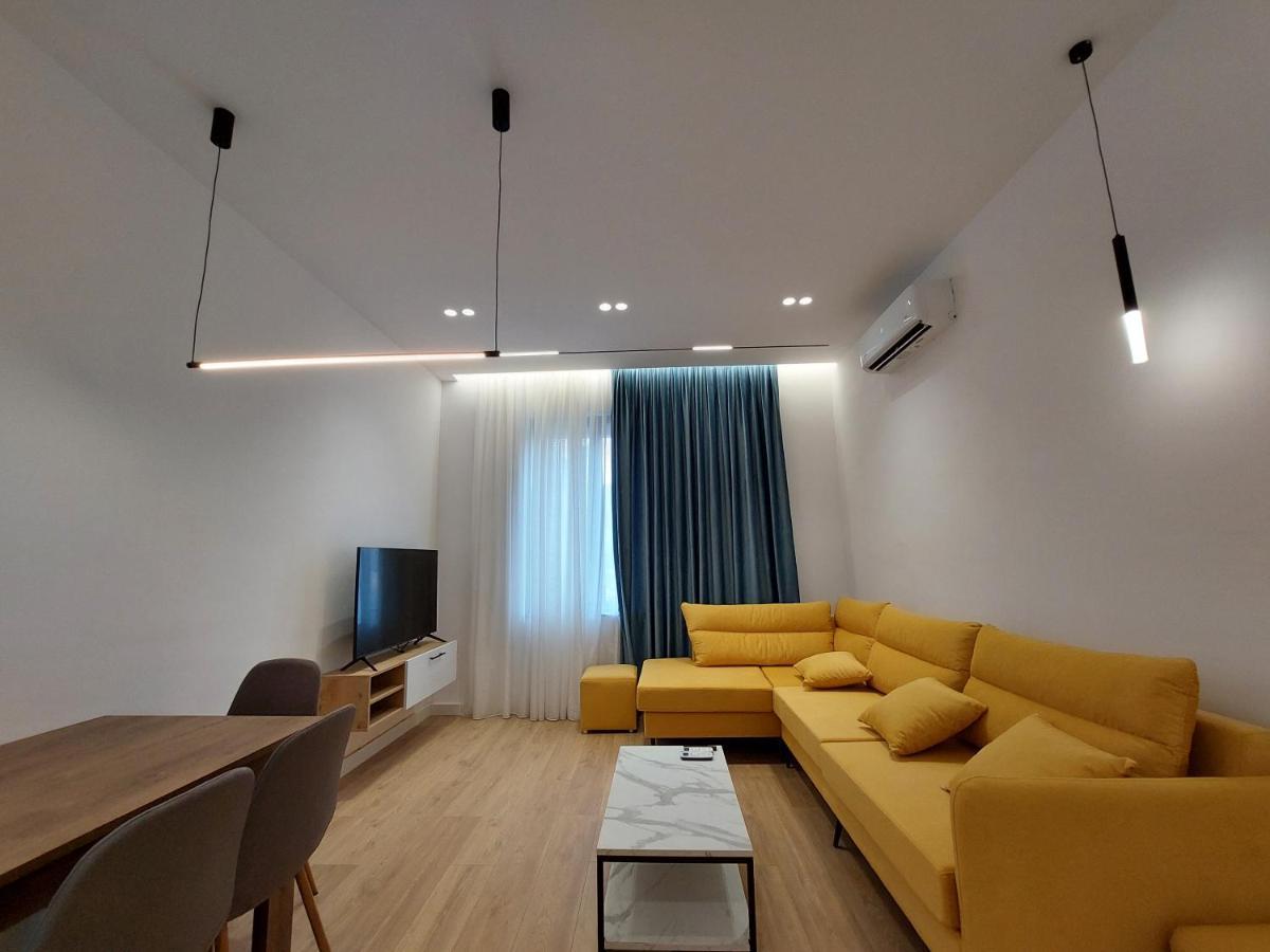 Luxury Apartments Blloku Tirana Exterior foto
