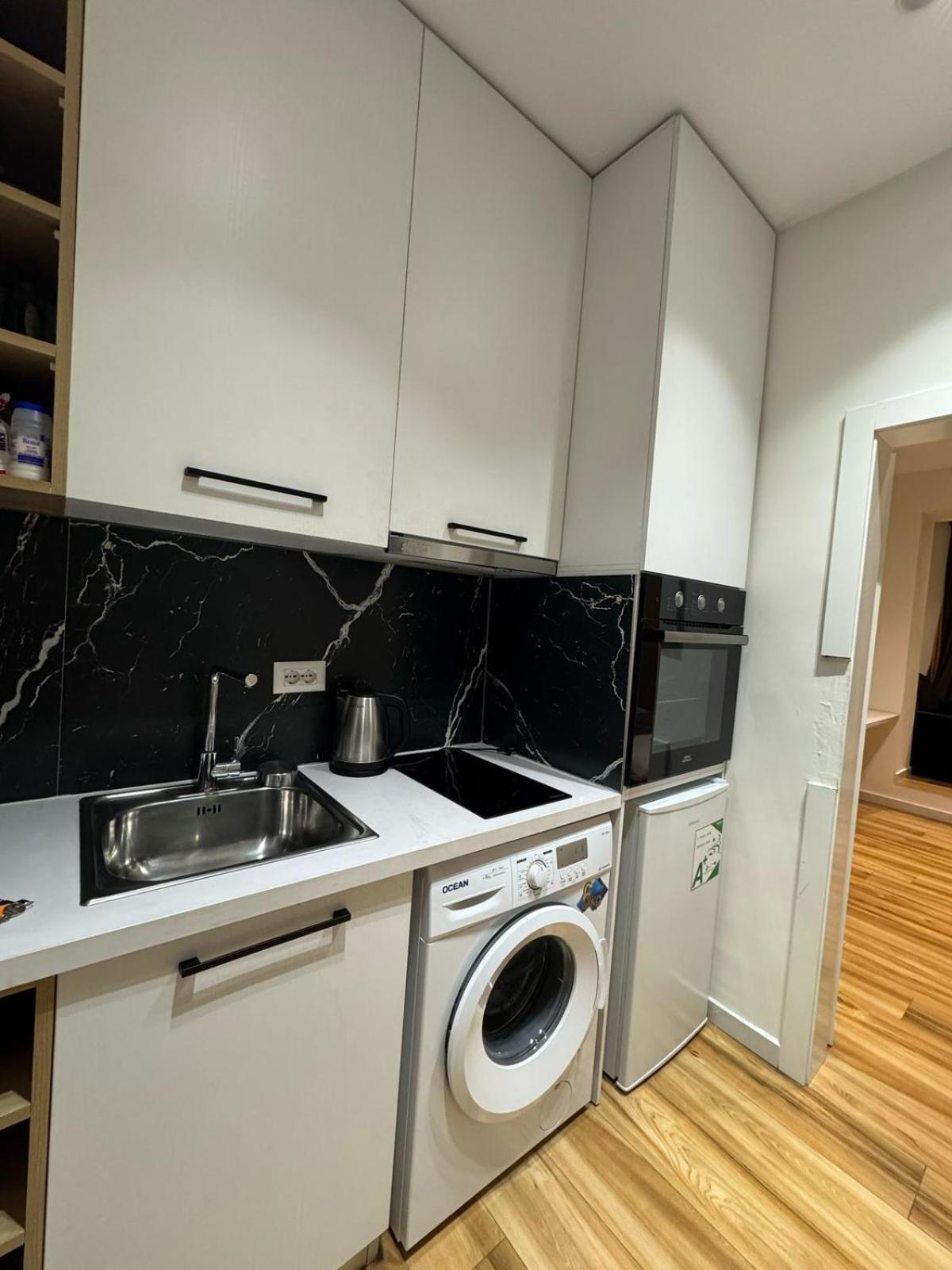 Luxury Apartments Blloku Tirana Exterior foto