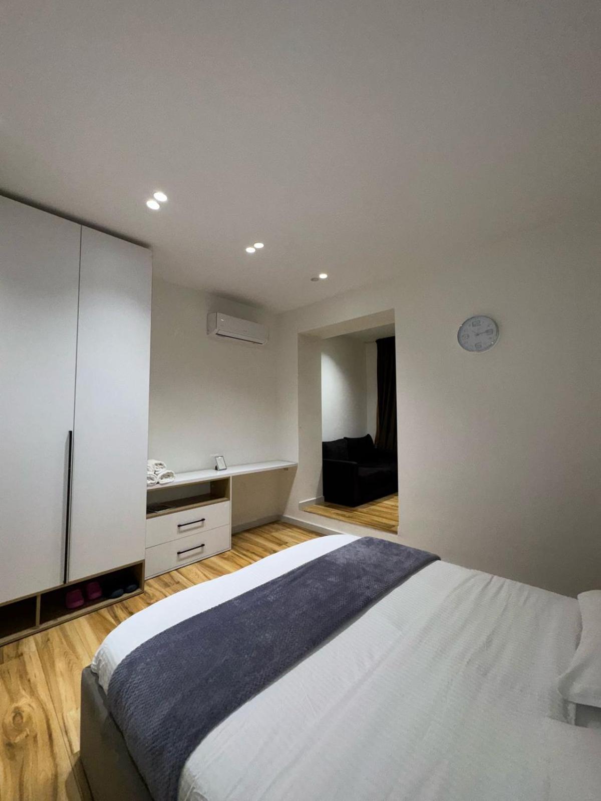 Luxury Apartments Blloku Tirana Exterior foto