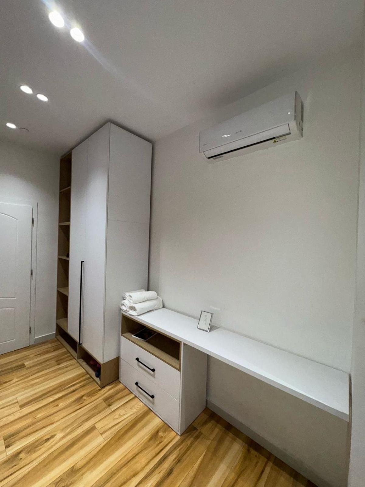 Luxury Apartments Blloku Tirana Exterior foto